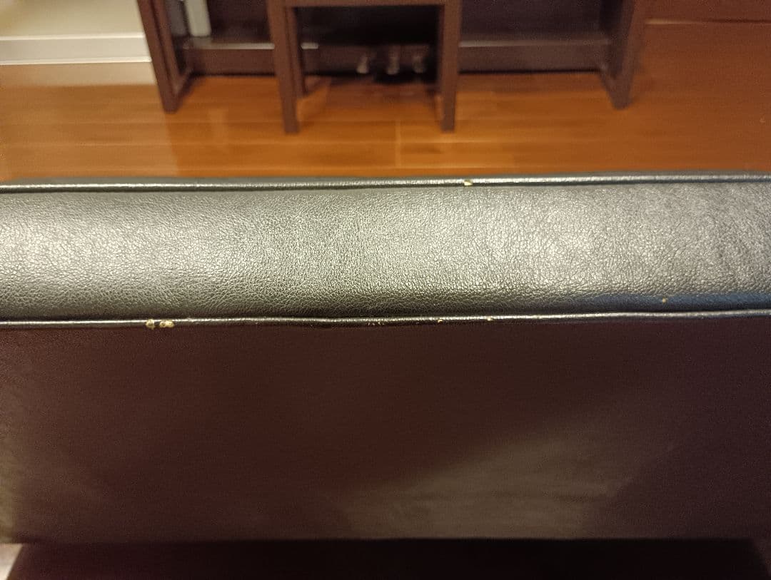 【送料込】カリモク　2シーターソファ　ブラック　背面+座面シートのみの販売。