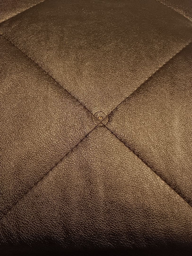 【送料込】カリモク　2シーターソファ　ブラック　背面+座面シートのみの販売。