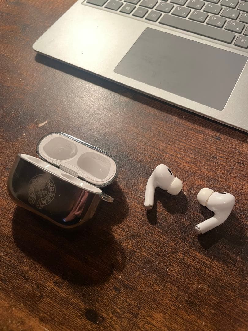 AirPods Pro 第2世代　おまけケース付き