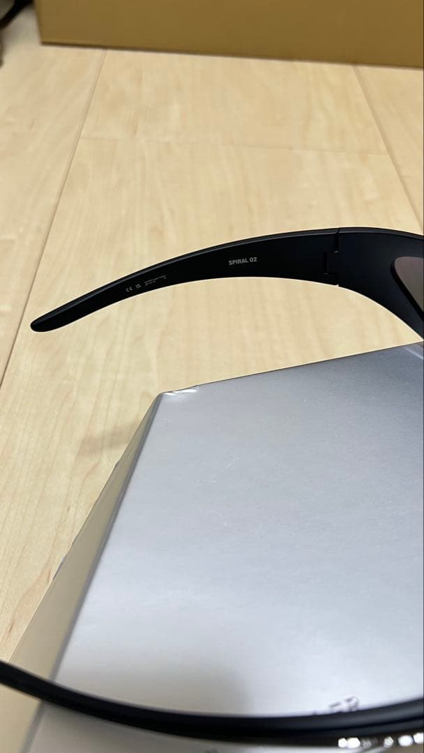 ジェントルモンスター Mugler Spiral 02 M01 サングラス