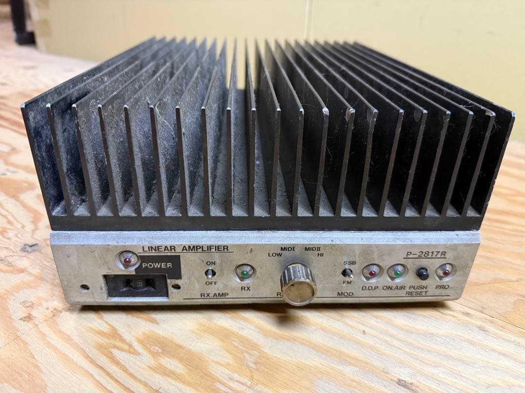 P-2817R リニアアンプリファイアー