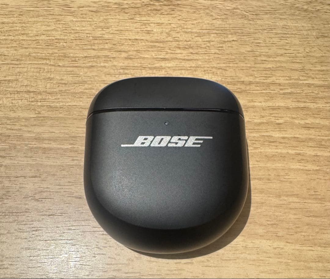 Bose ワイヤレスイヤホン ブラック 充電ケース付き＋ケースカバー付き
