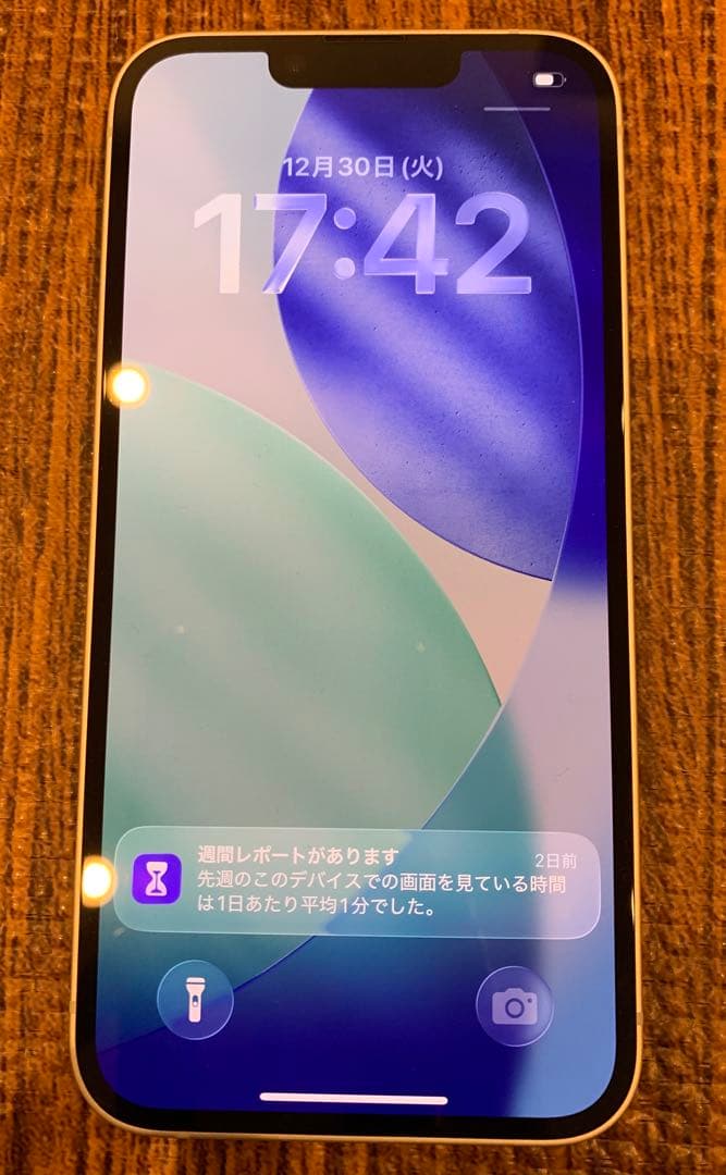 【美品】Apple iPhone 16eホワイト 本体(海外版)