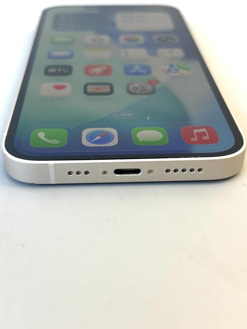 Apple iPhone 13 128GB　バッテリー87％　状態良品です。