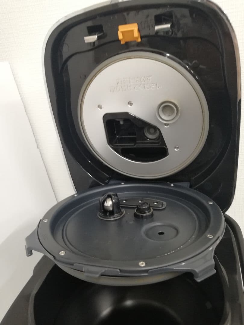 象印　圧力IH炊飯器　炎舞炊き　NW-PS18