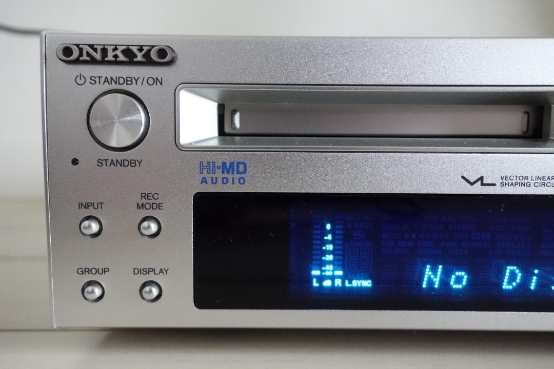 電源入りました Hi-MD/MDLP MDデッキ MD-105FX ONKYO