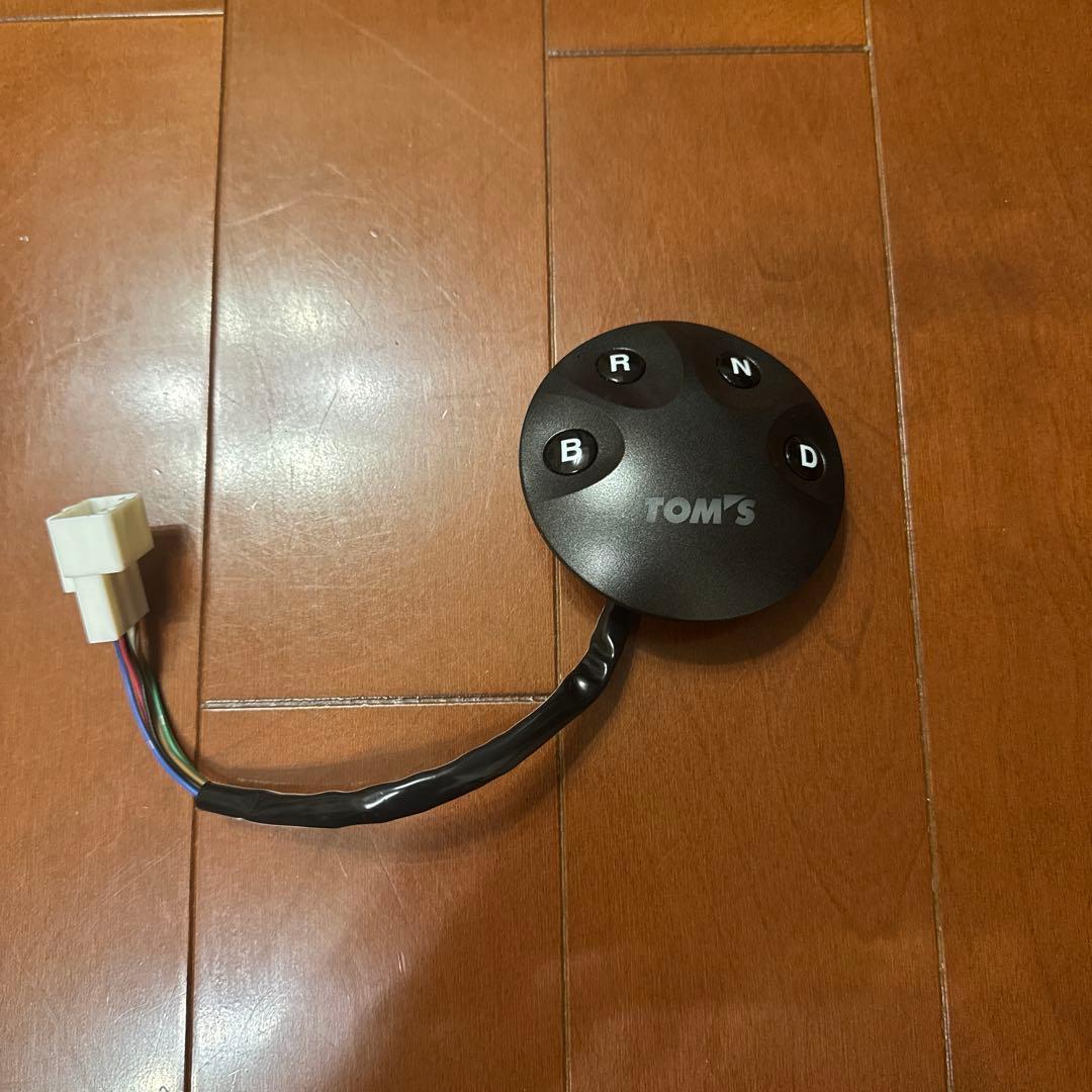 30系プリウス用　TOM'S シフトスイッチ R/N/D