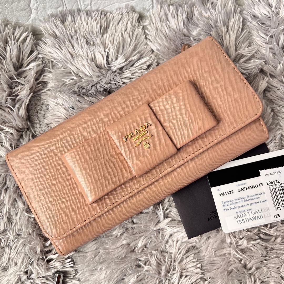 良品✨PRADA フィオッコ　メタルロゴ　サフィアーノ　長財布　ベージュ