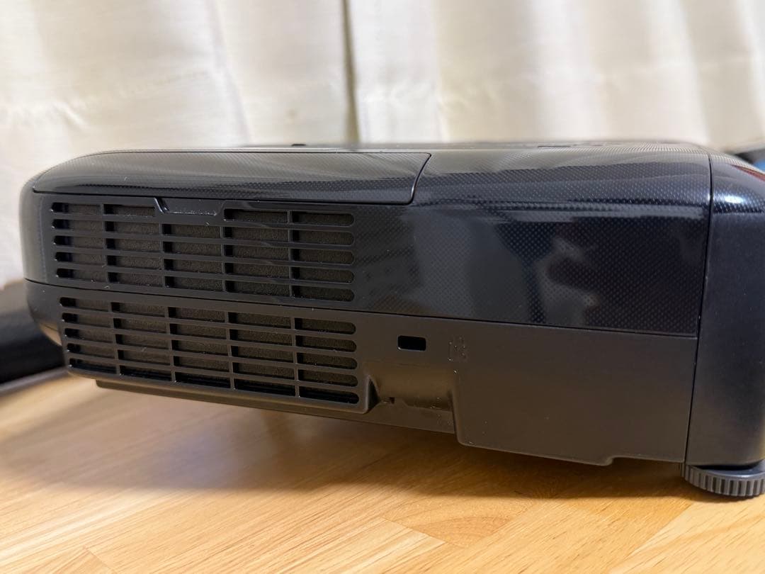 EPSON EB-W420 プロジェクター本体 動作確認済