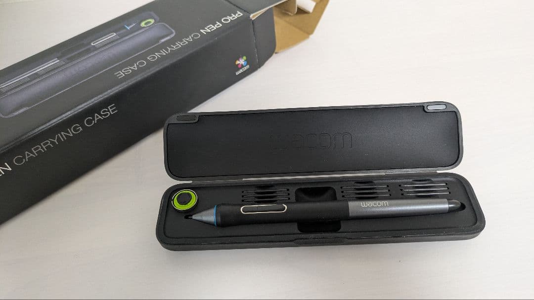 ワコム液晶タブレット21.5インチ Cintiq22HD DTK-2200/K