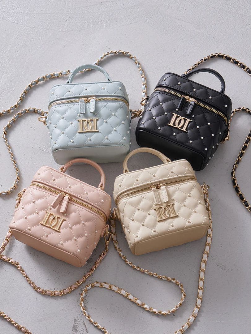 darich ダーリッチ キルティングパールスクエアミニバッグ