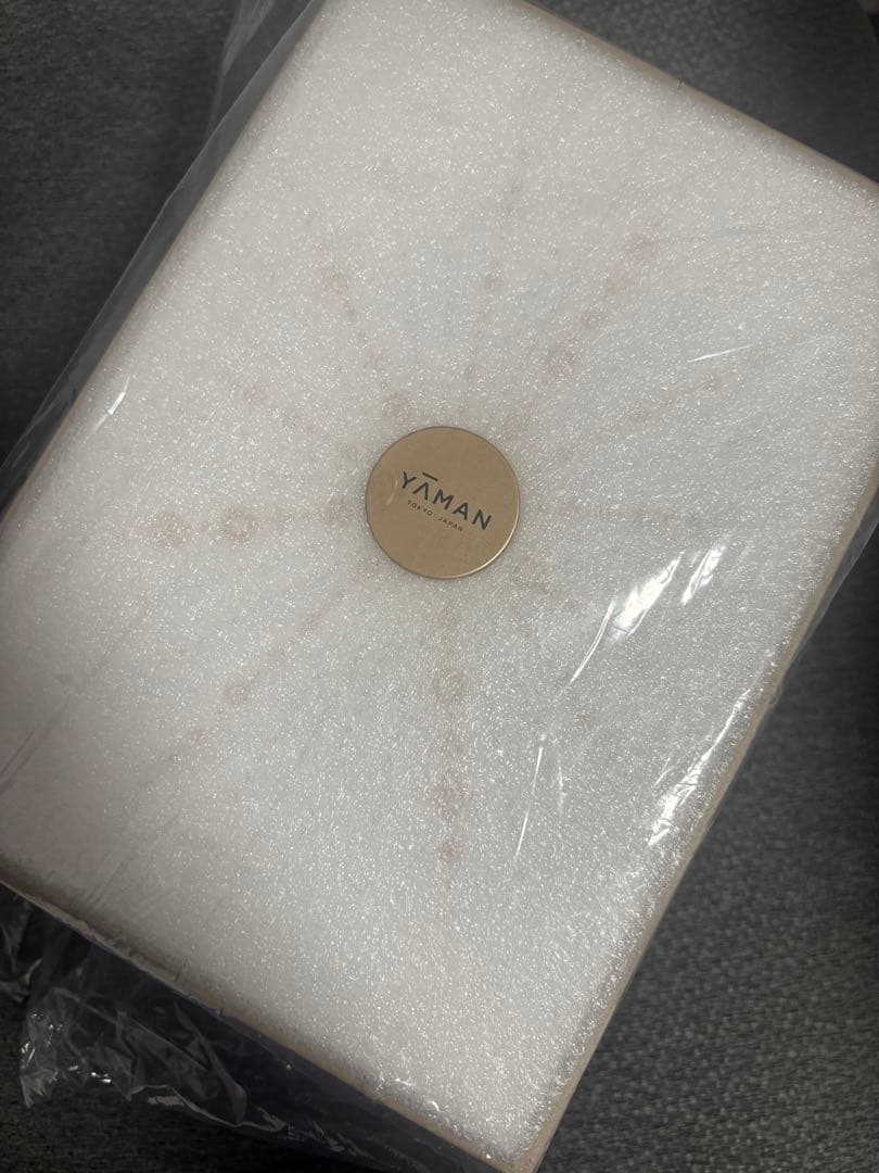 【新品未開封】YA-MAN フォトプラス シャイニー 美顔器 BeautyBOX