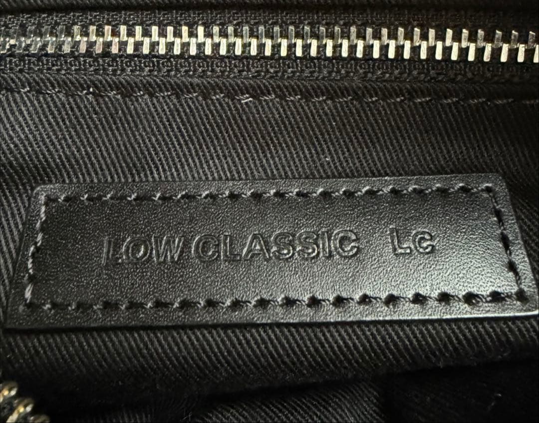 LOW CLASSIC Caramel Box Bag ブラック