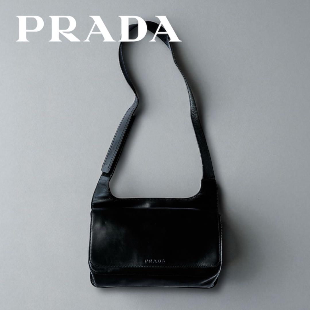 けふ　90's PRADA archive leather bag