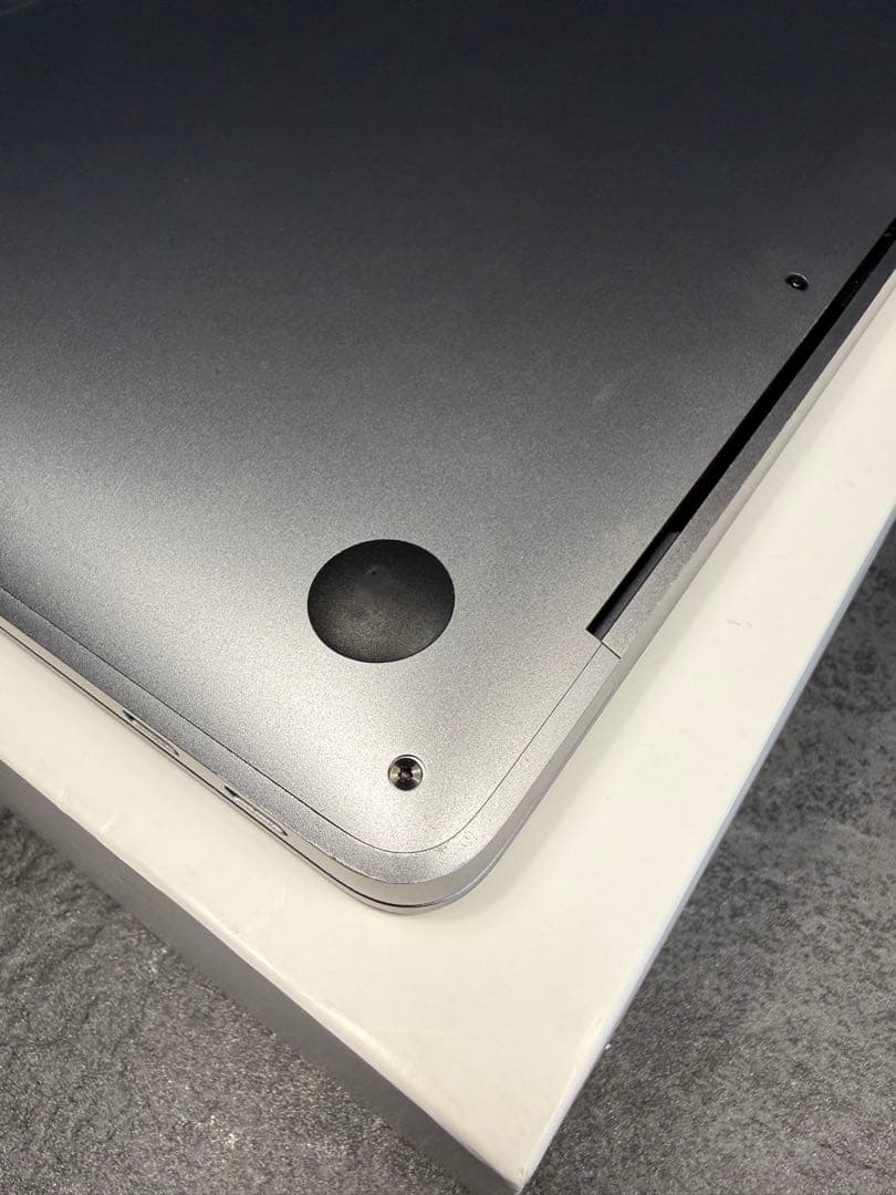 【ジャンク】MacBook Air M1/8GB / SSD 256GB