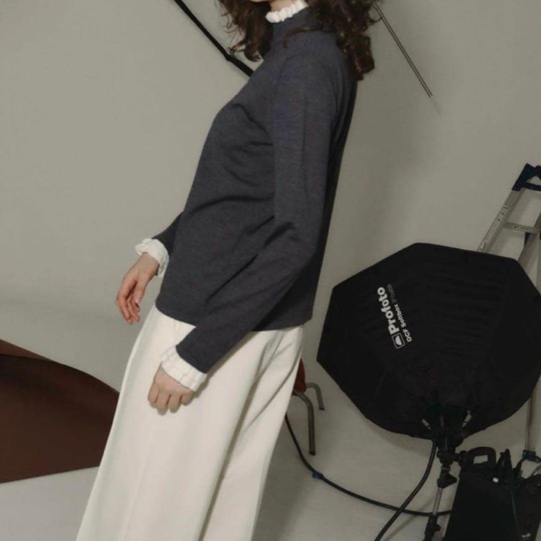 トップス OHGA BICOLOR FRILL KNIT