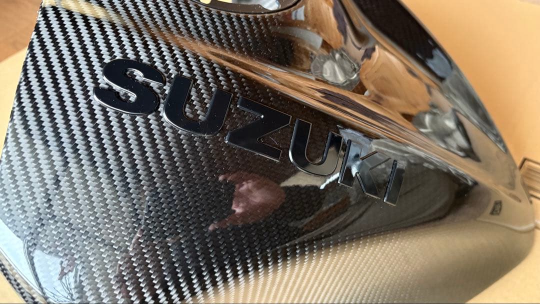 隼 HAYABUSA用 SPEEDRAタンクトップカバードライカーボン