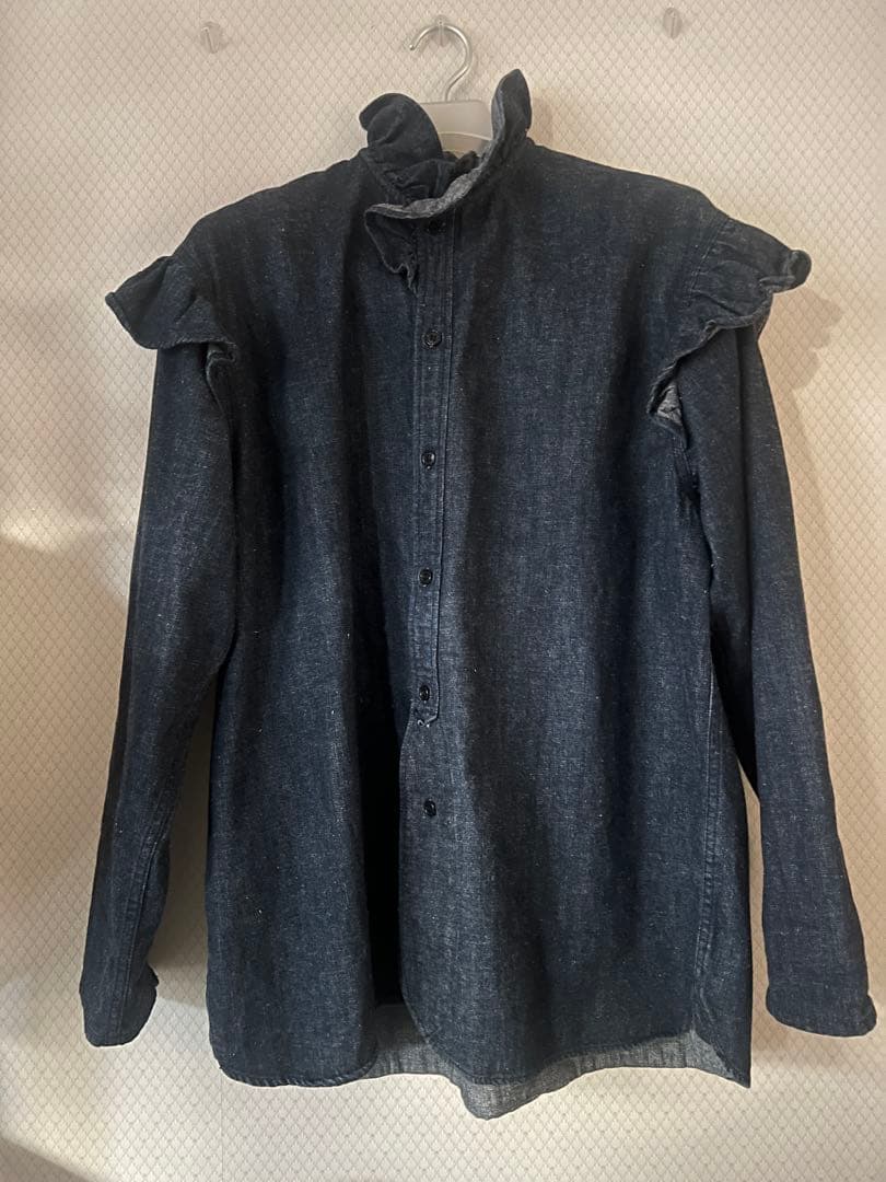 HOLIDAY. DENIM RUFFLE BIG SHIRT ワンウォッシュ
