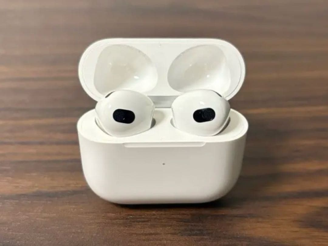 【美品】AirPods第3世代 充電ケース付き　Apple