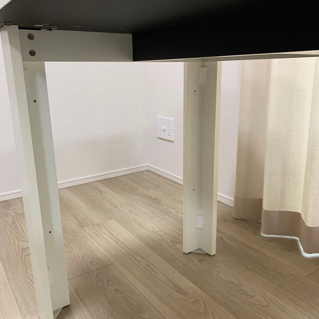 ビクター/バルバーニ　デスク