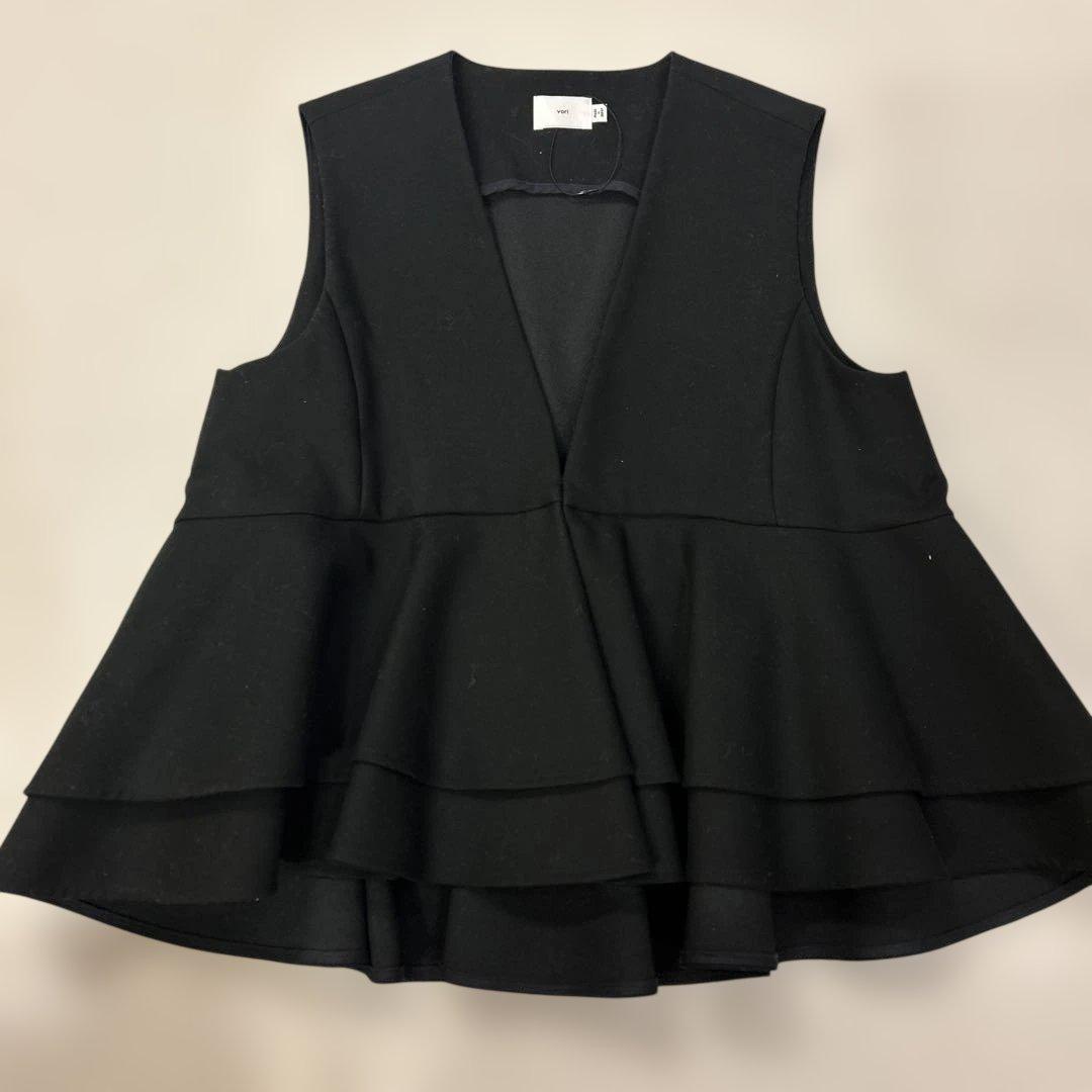 yori ブラック フレアベスト