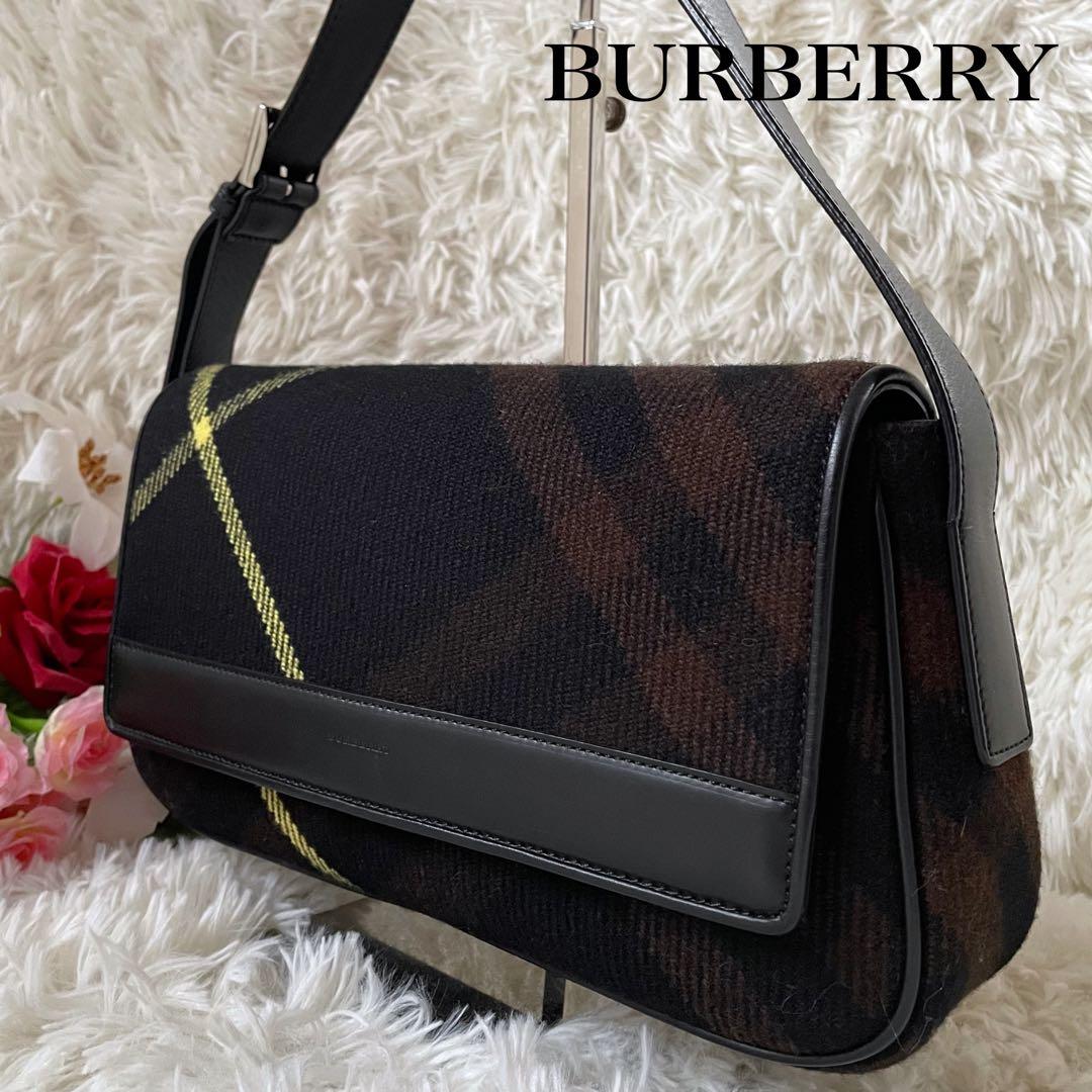 BURBERRYバーバリーブラックノバチェックウール×レザーワンショルダーバッグ