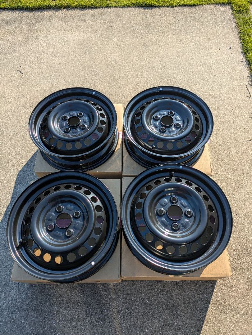 ダイハツ　キャンバス　14インチスチールホイール4個