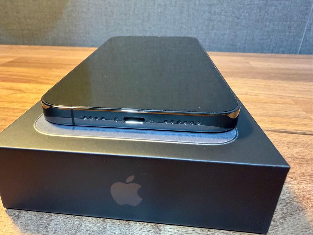 Apple iPhone 13 Pro Max グラファイト 本体