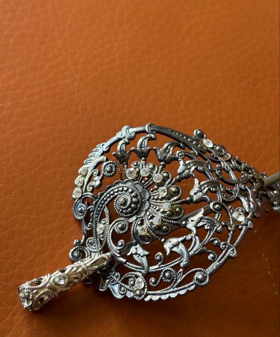 未使用 シルバーヘアアクセサリー スペインマドリッド