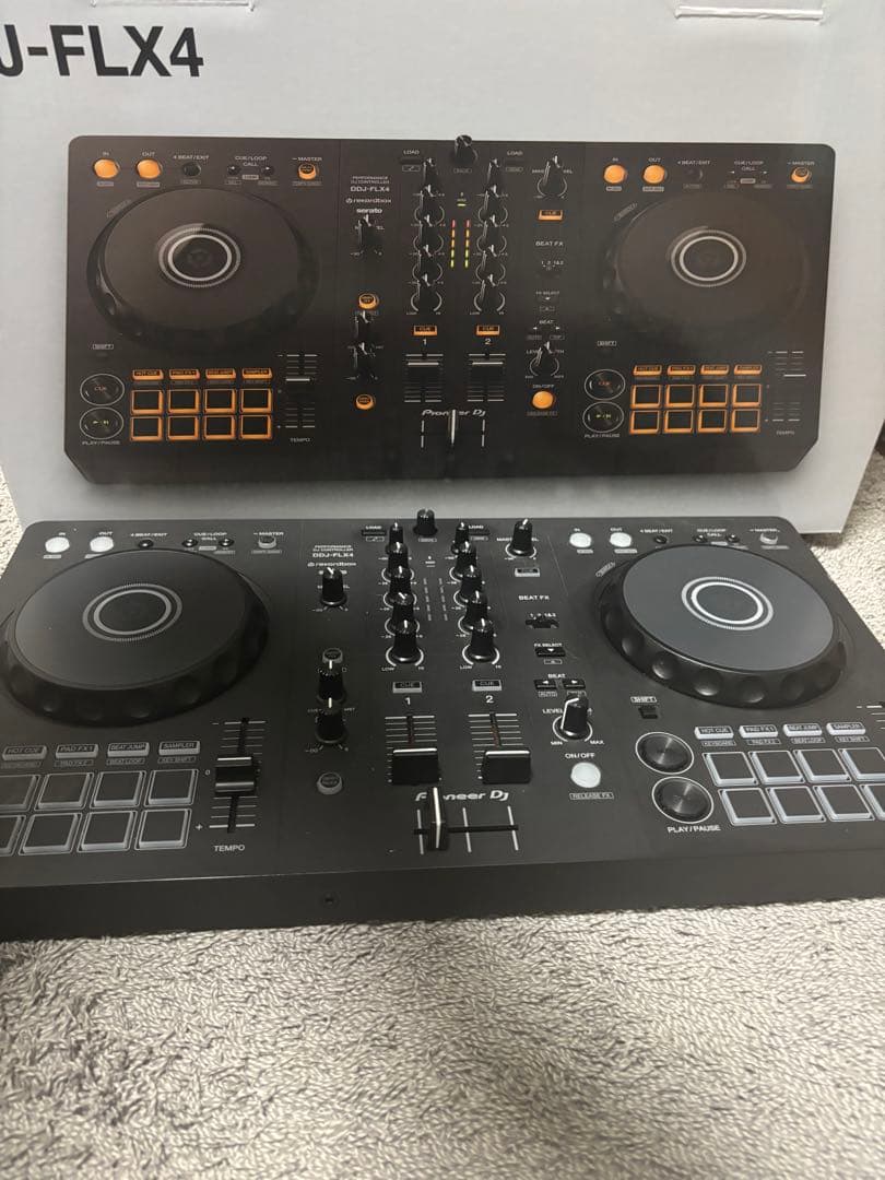 箱付き　DDJ-FLX4