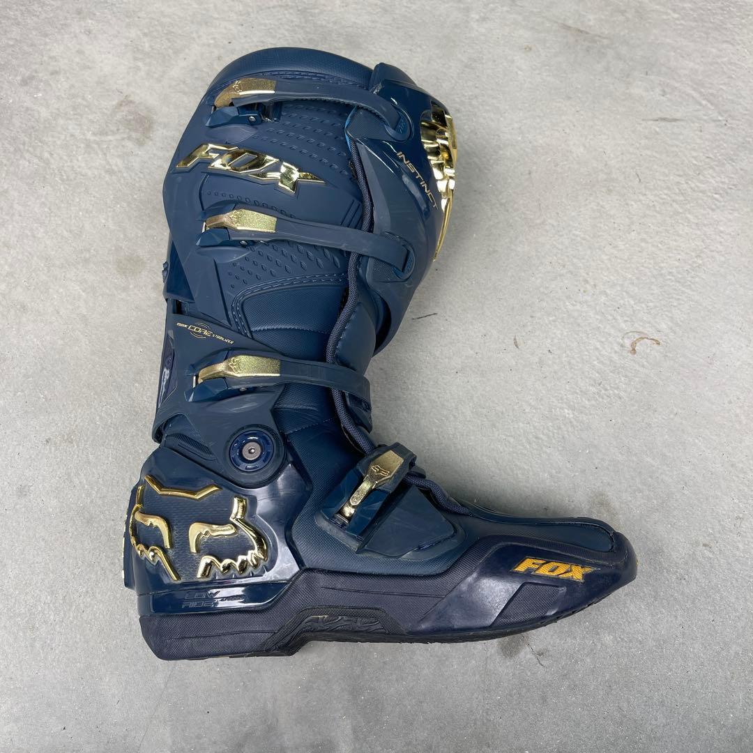 FOX INSTINCT 紺×ゴールド　M9サイズ
