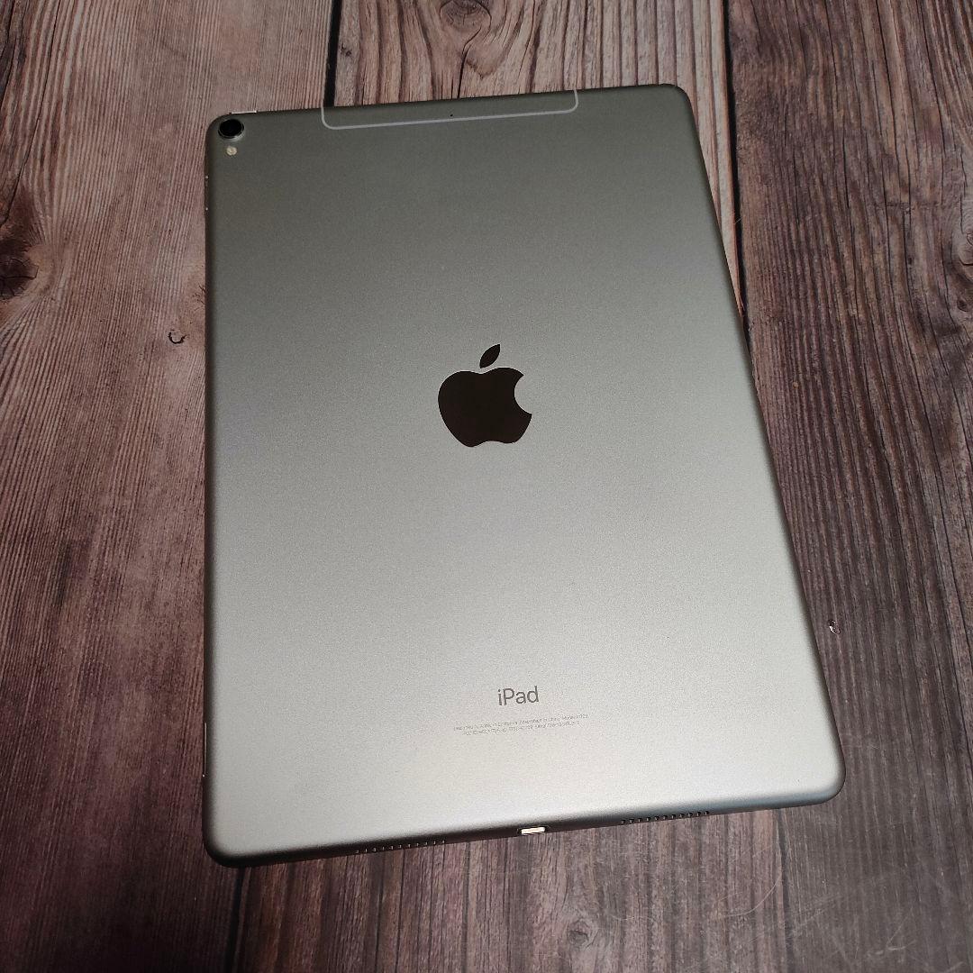 iPad Pro 10.5インチ シルバー SIMフリー 64GB 美品