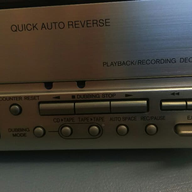 ONKYO  K-W511Mダブルクイックリバースカセットデッキ単体のみ