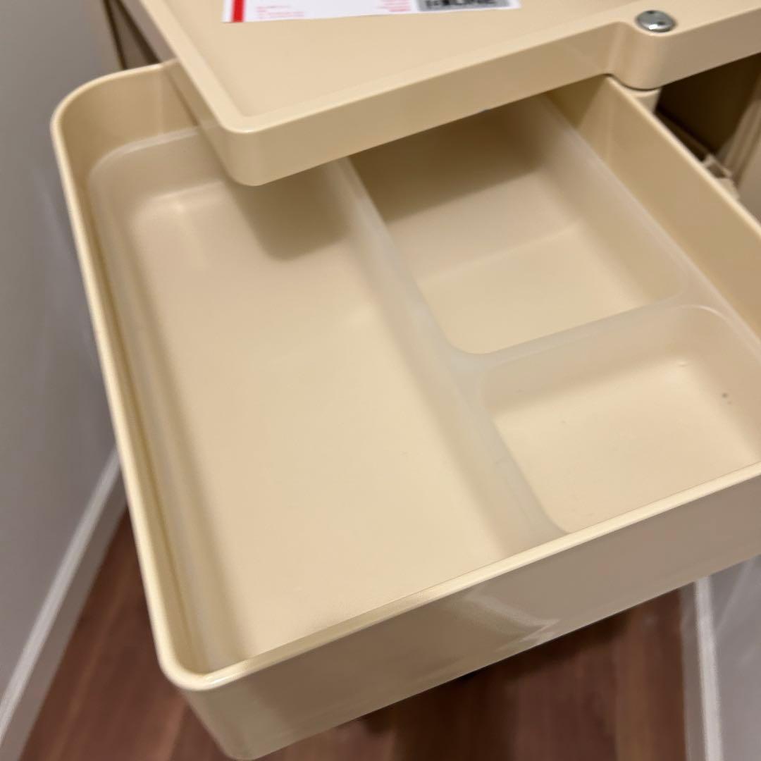 あんバターさま専門　美品　ボビーワゴン　正規品