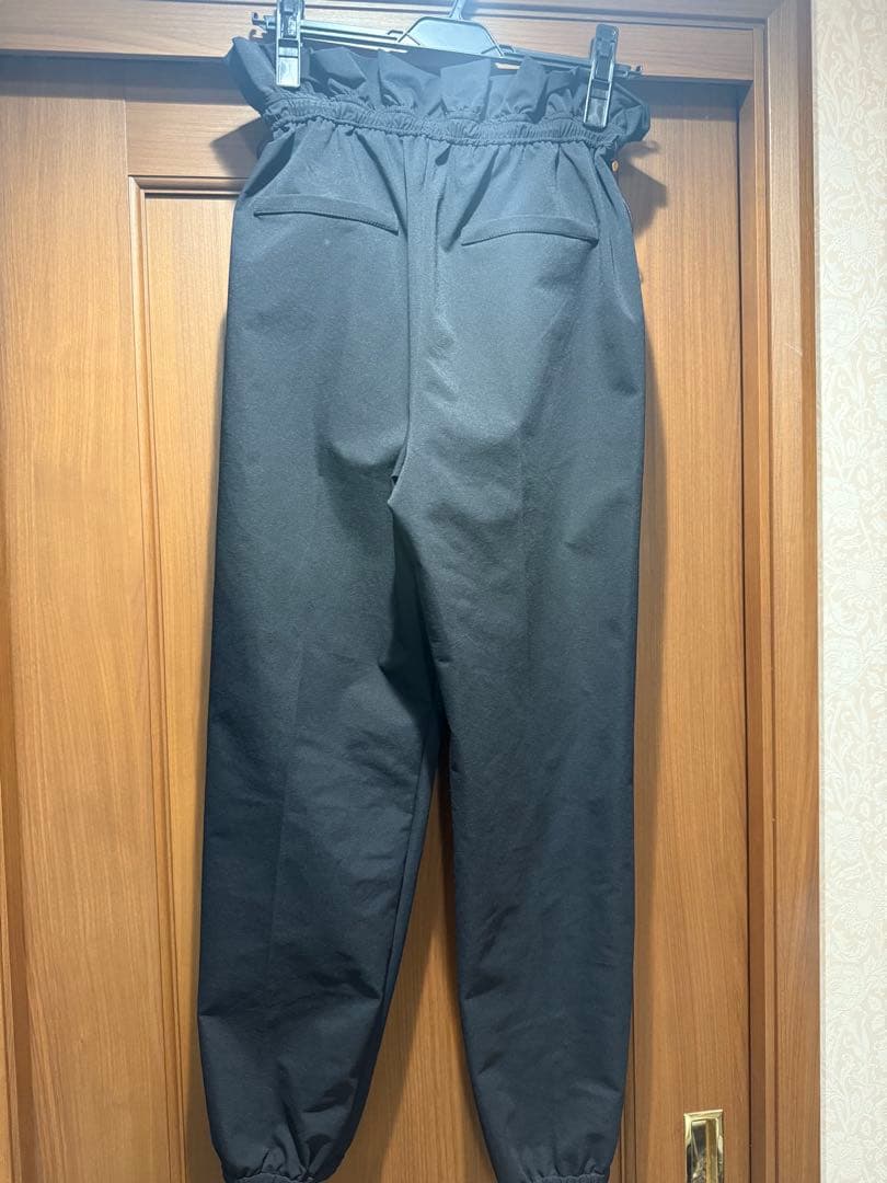 maison de Dolce. メゾンドドルチェアクティブパンツ Sサイズ