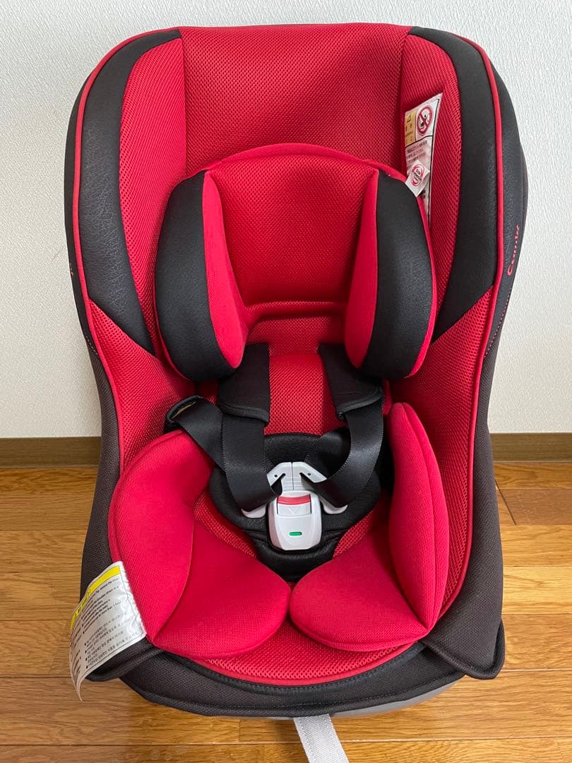 極美品　コンビ チャイルドシート ミニマグランデ EG UB レッド　新生児から