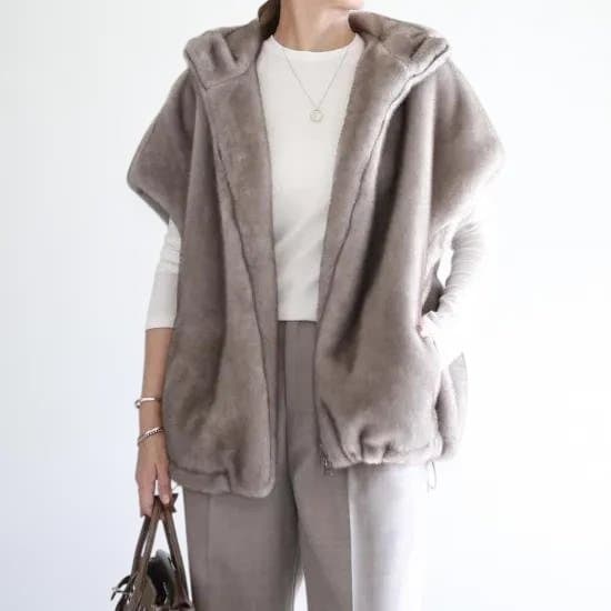 完売　BETOUPE　/　ECOPEL Fur　エコファー　フーディーベスト