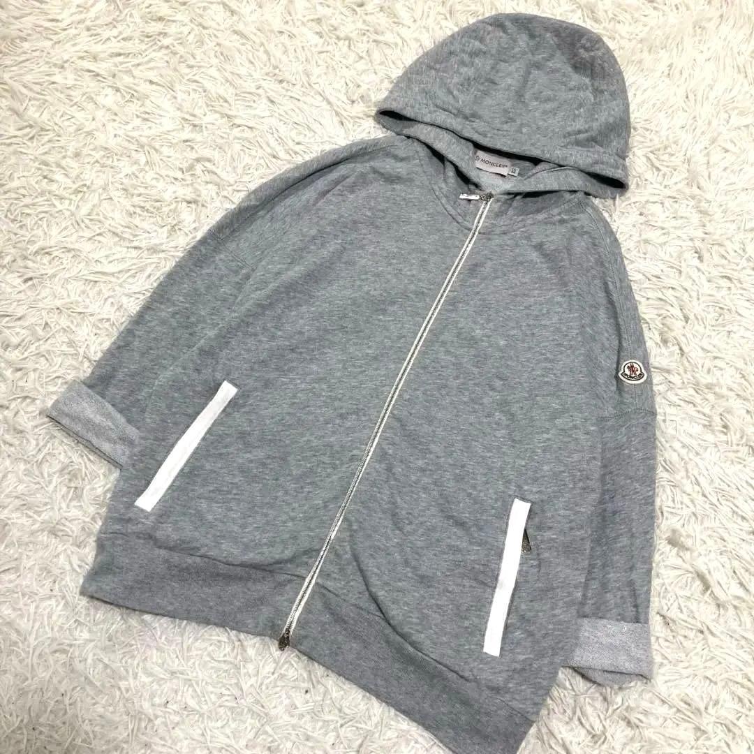 14718✨モンクレール ロゴワッペン フード付きジップパーカー グレー XS