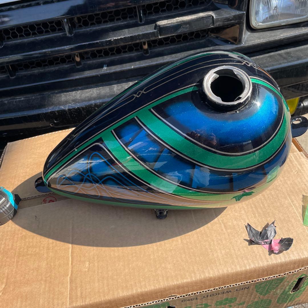 ピーナッツタンク　ショベル