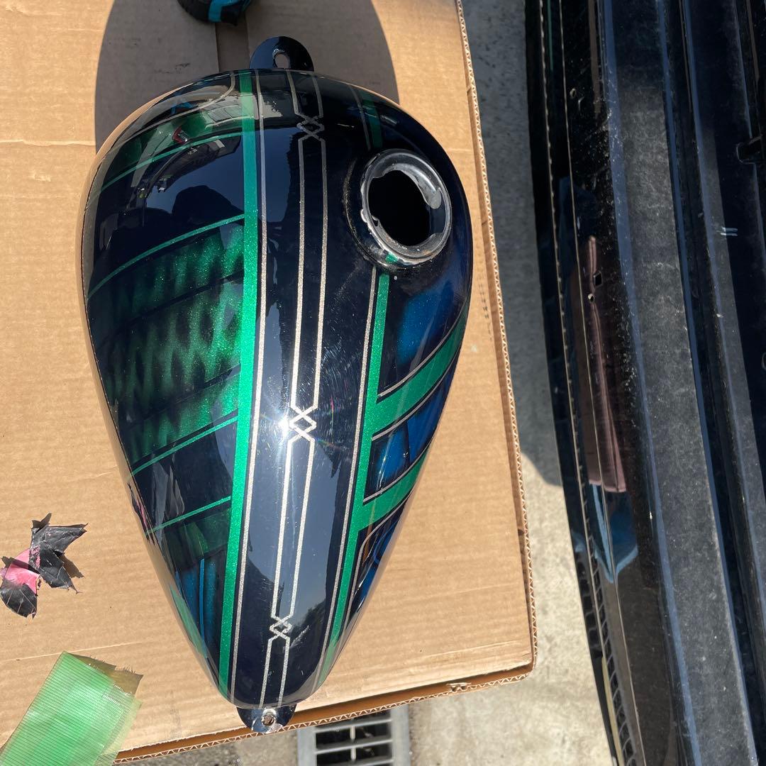 ピーナッツタンク　ショベル