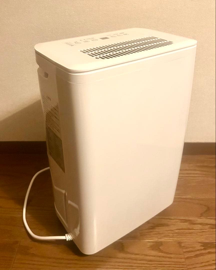 期間限定値下げ2月9日迄タンスのゲン　コンプレッサー式除湿機