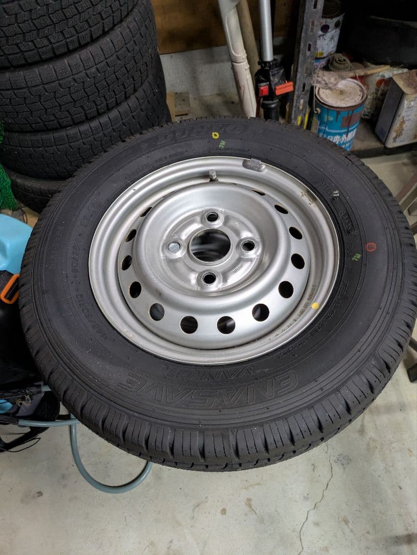 軽トラック新品普通タイヤ25年製ダンロップ12インチ タイヤ・ホイール4本セット