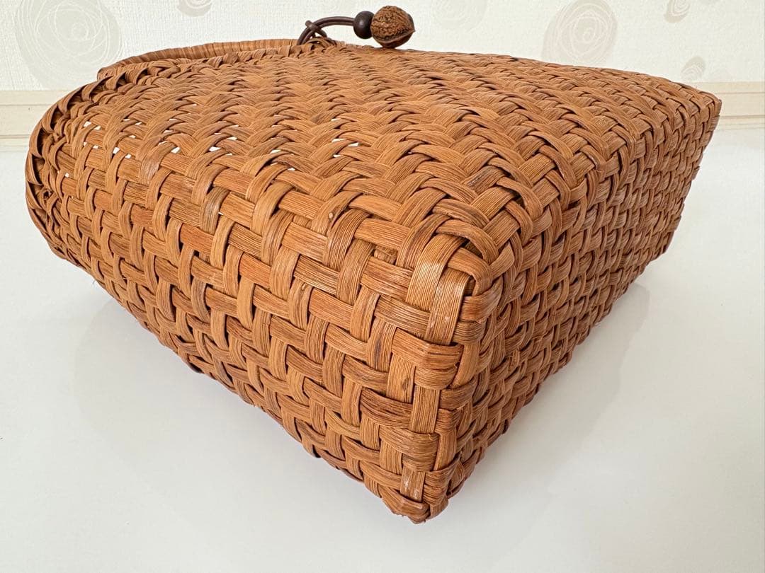 【未使用に近い】山葡萄（山ぶどう）かごバッグ　カゴバッグ　籠バッグ