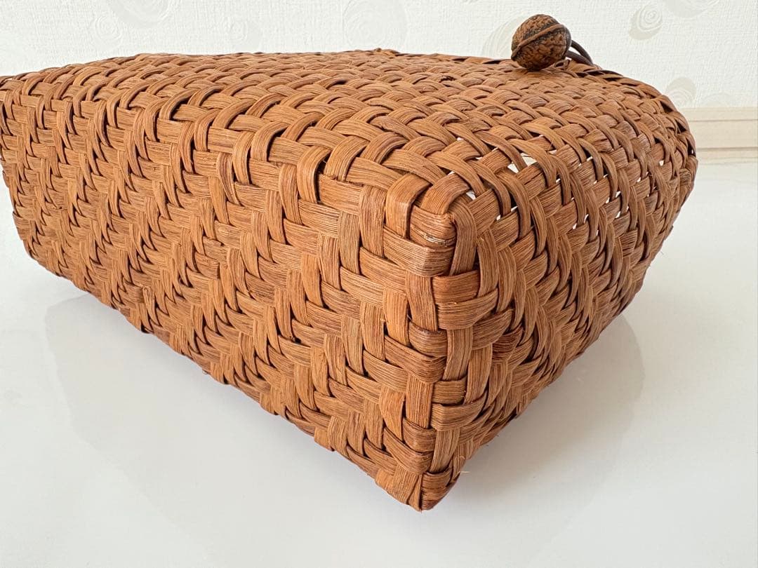 【未使用に近い】山葡萄（山ぶどう）かごバッグ　カゴバッグ　籠バッグ