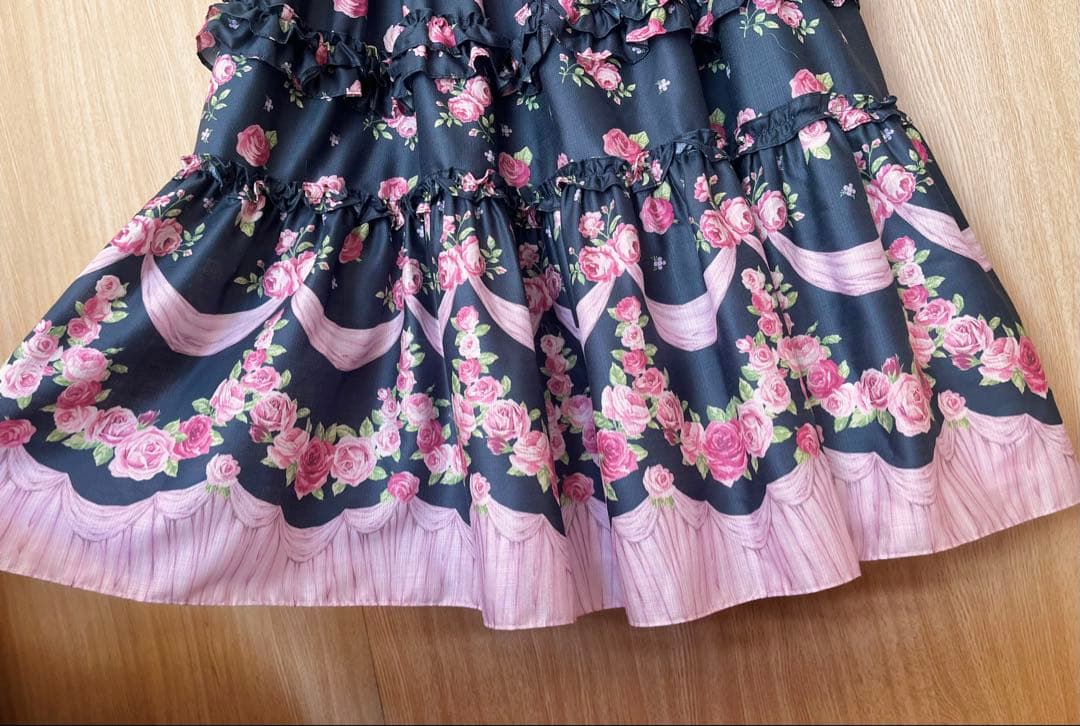 エミキュ フリルROSEキャミソールドレス 黒/Mサイズ 実物画像有り