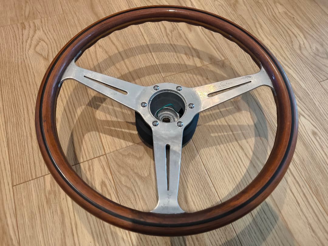 Nardi Torino （ナルディ）ステアリングホイール