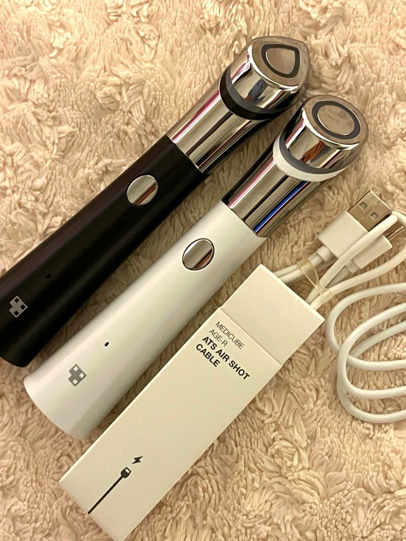 【使用品】韓国メディキューブ美顔器　ダーマエアショット/水光肌ブースター