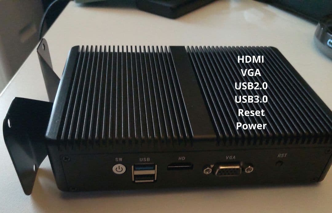 【中古】4 LAN仕様 miniPC J1900 （自前ルーター可）