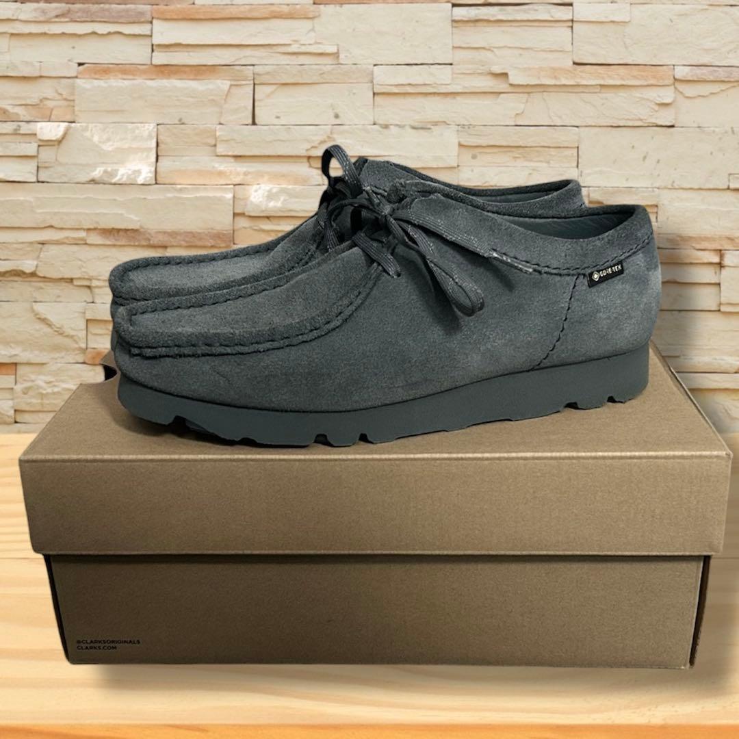 靴 CLARKS WALLABEE GTX BLUE/GREY SUEDE