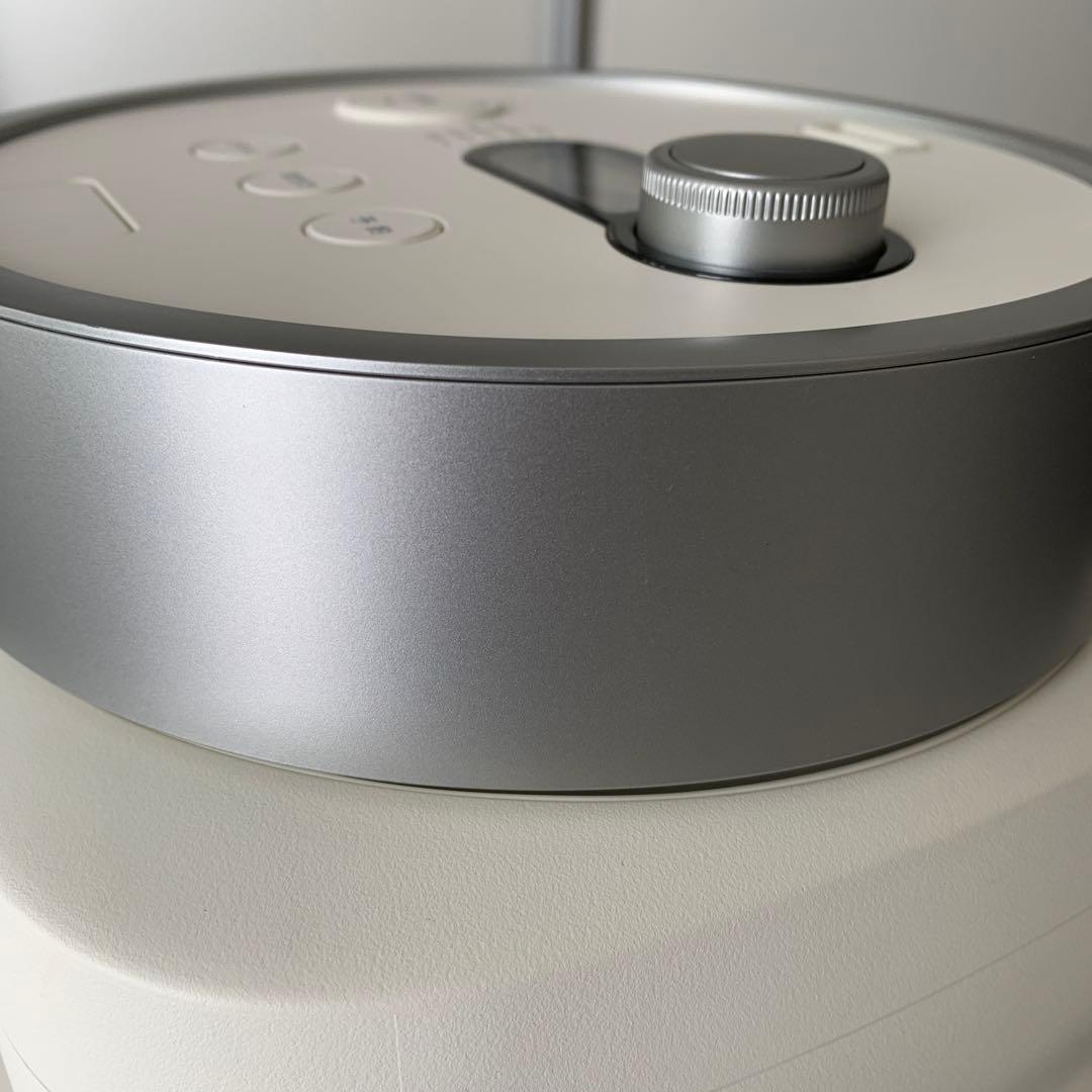 b*n様 BALMUDA バルミューダ　炊飯器 3合